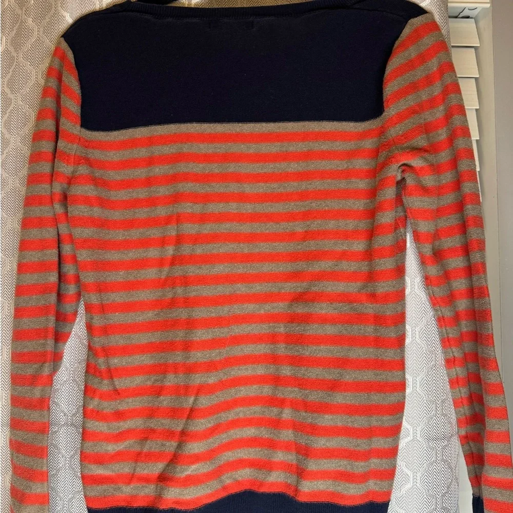 Gap Women’s Striped Knit Sweater Navy and Orange  lightweight Crewneck size L - Picture 3 of 4